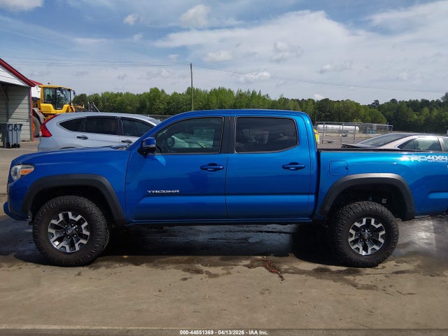 2017 Toyota Tacoma Trd Off Road მანქანა იყიდება აუქციონზე, vin: 5TFCZ5AN7HX099008, აუქციონის ნომერი: 44851369