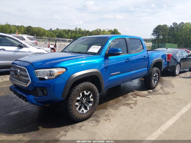 2017 Toyota Tacoma Trd Off Road მანქანა იყიდება აუქციონზე, vin: 5TFCZ5AN7HX099008, აუქციონის ნომერი: 44851369