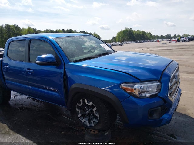 2017 Toyota Tacoma Trd Off Road მანქანა იყიდება აუქციონზე, vin: 5TFCZ5AN7HX099008, აუქციონის ნომერი: 44851369