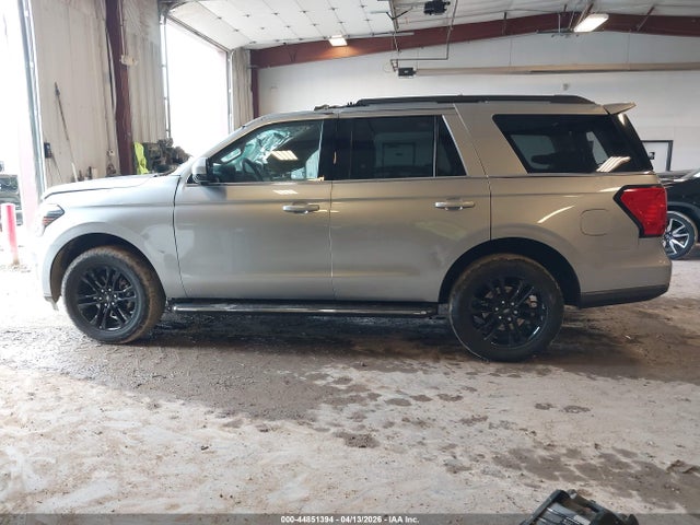 Продаж на аукціоні авто 2023 Ford Expedition Xlt, vin: 1FMJU1J80PEA25623, номер лоту: 44851394