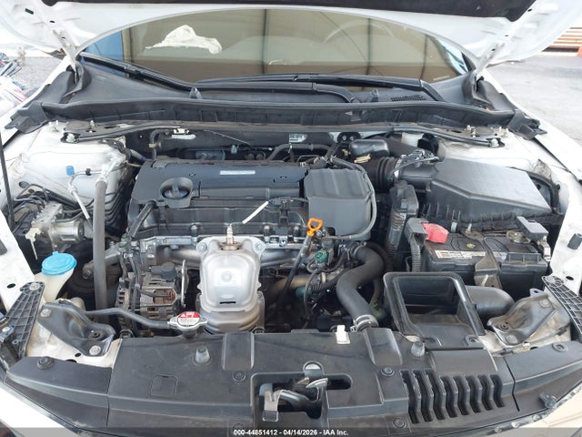 44851412 :رقم المزاد ، 1HGCR2F52HA039584 vin ، 2017 Honda Accord Sport مزاد بيع