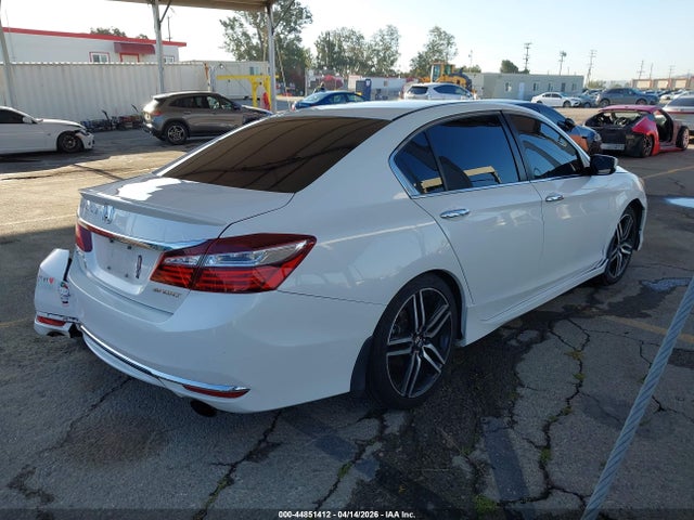 44851412 :رقم المزاد ، 1HGCR2F52HA039584 vin ، 2017 Honda Accord Sport مزاد بيع