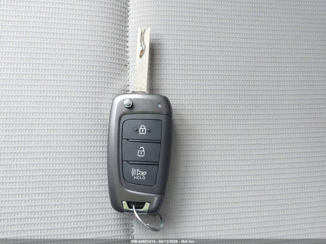2020 Hyundai Venue Sel მანქანა იყიდება აუქციონზე, vin: KMHRC8A32LU038585, აუქციონის ნომერი: 44851414