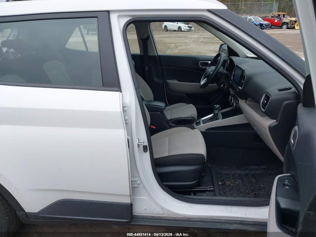 2020 Hyundai Venue Sel მანქანა იყიდება აუქციონზე, vin: KMHRC8A32LU038585, აუქციონის ნომერი: 44851414