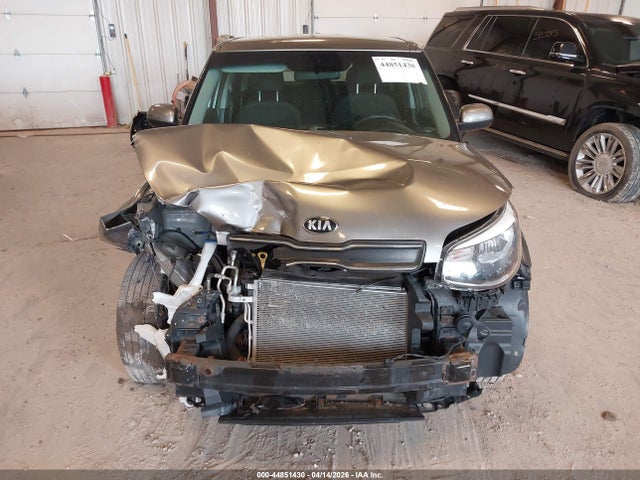 2017 Kia Soul მანქანა იყიდება აუქციონზე, vin: KNDJN2A2XH7421759, აუქციონის ნომერი: 44851430