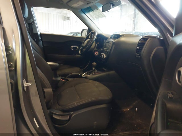 2017 Kia Soul მანქანა იყიდება აუქციონზე, vin: KNDJN2A2XH7421759, აუქციონის ნომერი: 44851430