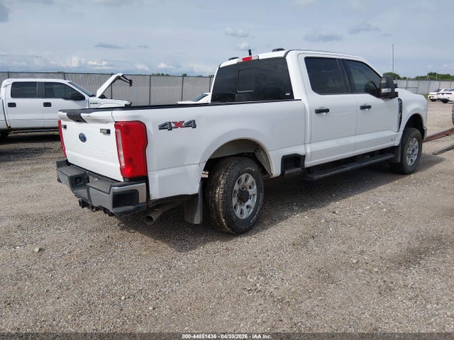 1FT7W2BN4PEC32194 Ford F-250 Xlt