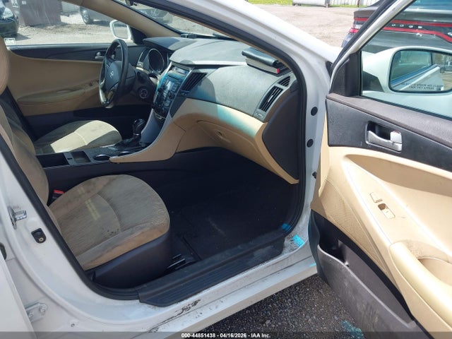 Продажа на аукционе авто 2011 Hyundai Sonata Gls, vin: 5NPEB4AC1BH262115, номер лота: 44851438