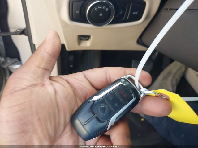 2016 Lincoln Mkz მანქანა იყიდება აუქციონზე, vin: 3LN6L2G93GR615147, აუქციონის ნომერი: 44851474