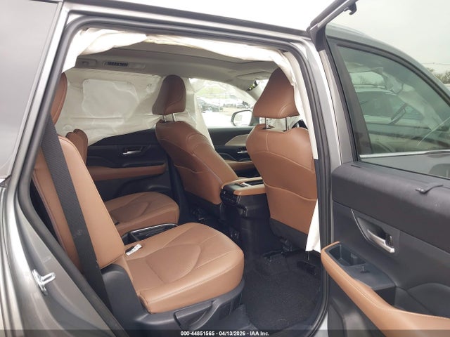 Продажа на аукционе авто 2025 Toyota Grand Highlander Platinum, vin: 5TDAAAB50SS073756, номер лота: 44851565