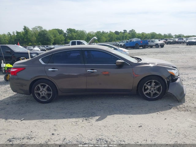 44851568 :رقم المزاد ، 1N4AL3AP1HN322885 vin ، 2017 Nissan Altima 2.5 S مزاد بيع
