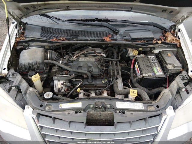 2010 Chrysler Town & Country Touring მანქანა იყიდება აუქციონზე, vin: 2A4RR5D11AR373725, აუქციონის ნომერი: 44851576