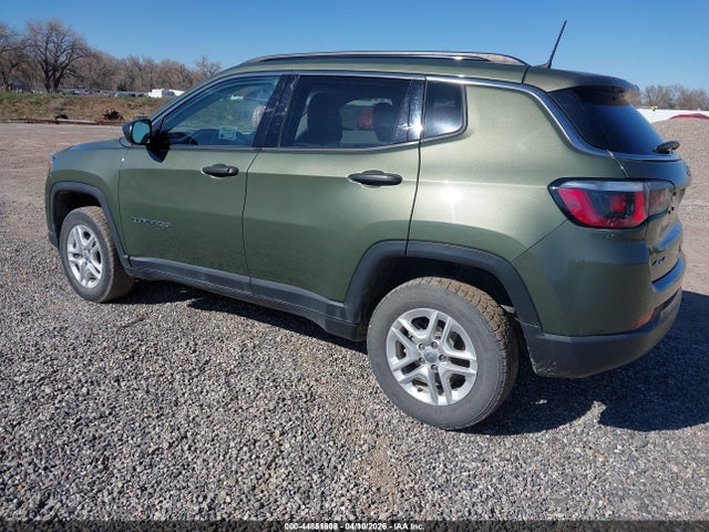 2019 JEEP COMPASS 3C4NJDAB1KT619996 Photo 2