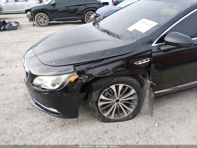 2017 Buick Lacrosse Premium მანქანა იყიდება აუქციონზე, vin: 1G4ZR5SS3HU212786, აუქციონის ნომერი: 44851612