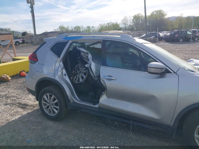 Aukcja sprzedaży 2017 Nissan Rogue Sv, vin: KNMAT2MTXHP609532, numer aukcji: 44851625