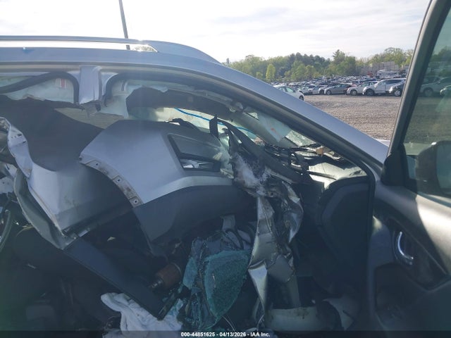 Aukcja sprzedaży 2017 Nissan Rogue Sv, vin: KNMAT2MTXHP609532, numer aukcji: 44851625