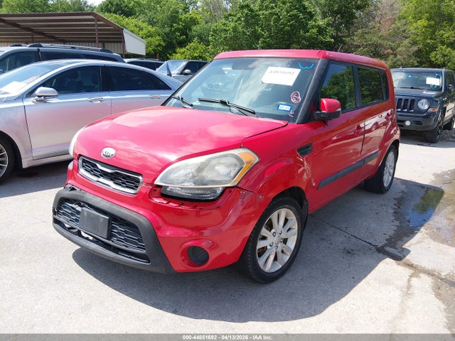 44851692 :رقم المزاد ، KNDJT2A62D7599622 vin ، 2013 Kia Soul + مزاد بيع
