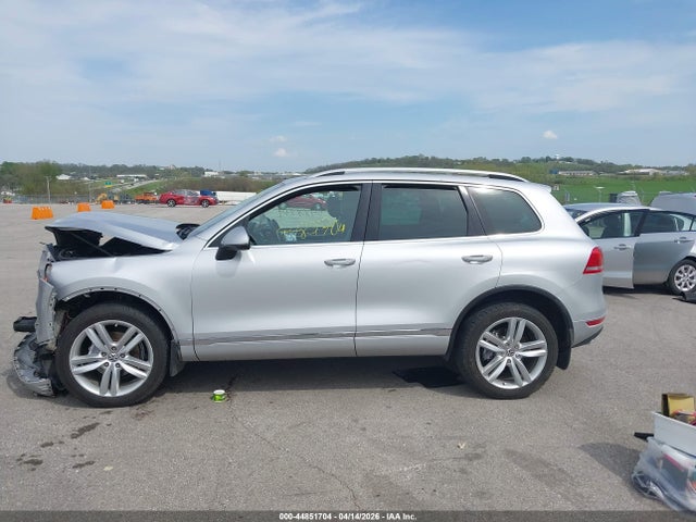 44851704 :رقم المزاد ، WVGEP9BP3DD006465 vin ، 2013 Volkswagen Touareg Tdi Executive مزاد بيع
