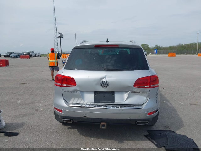 44851704 :رقم المزاد ، WVGEP9BP3DD006465 vin ، 2013 Volkswagen Touareg Tdi Executive مزاد بيع