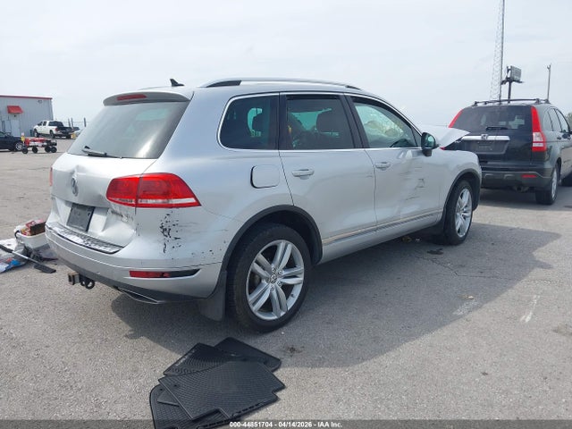 44851704 :رقم المزاد ، WVGEP9BP3DD006465 vin ، 2013 Volkswagen Touareg Tdi Executive مزاد بيع