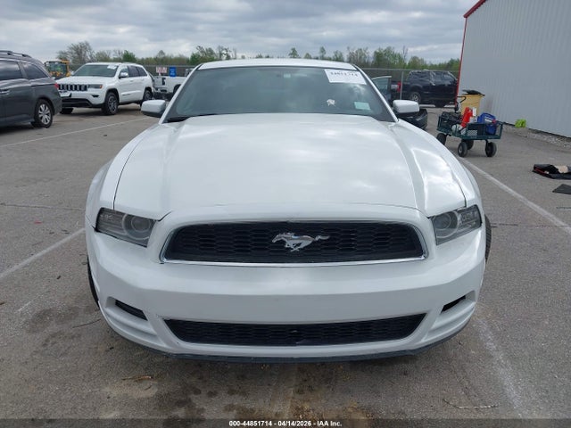 2014 Ford Mustang V6 Premium მანქანა იყიდება აუქციონზე, vin: 1ZVBP8AMXE5279369, აუქციონის ნომერი: 44851714