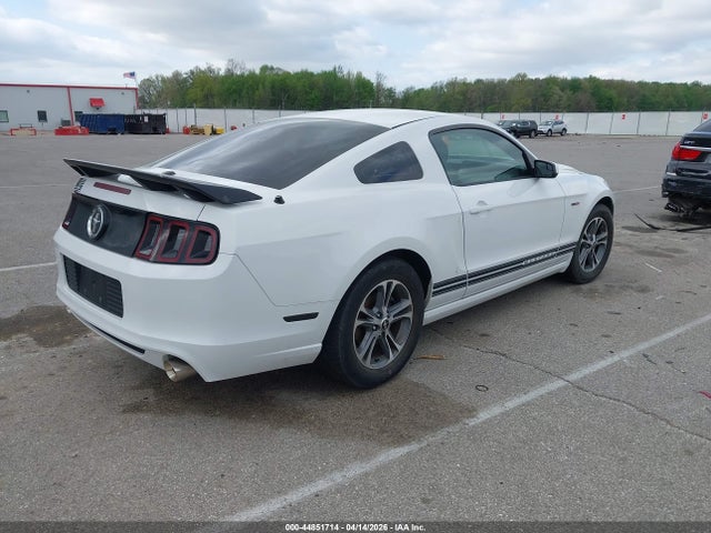2014 Ford Mustang V6 Premium მანქანა იყიდება აუქციონზე, vin: 1ZVBP8AMXE5279369, აუქციონის ნომერი: 44851714