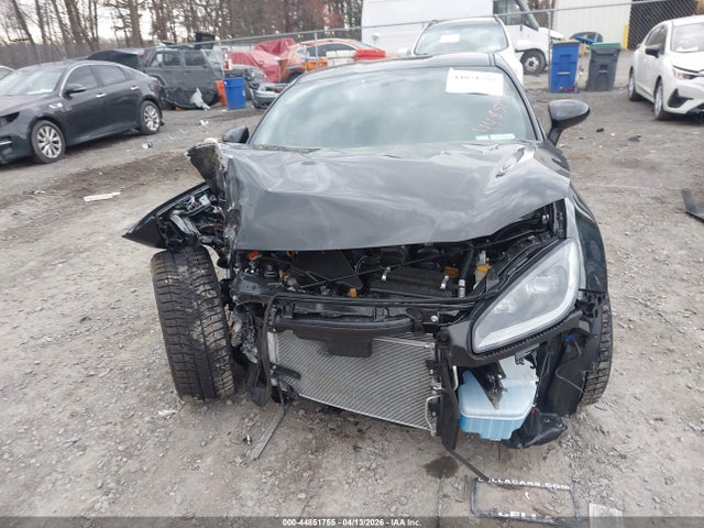 44851755 :رقم المزاد ، JF1ZNBE17S9756046 vin ، 2025 Toyota Gr86 Premium مزاد بيع