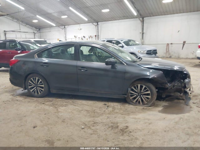 2018 Subaru Legacy 2.5i Premium მანქანა იყიდება აუქციონზე, vin: 4S3BNAC66J3018342, აუქციონის ნომერი: 44851757