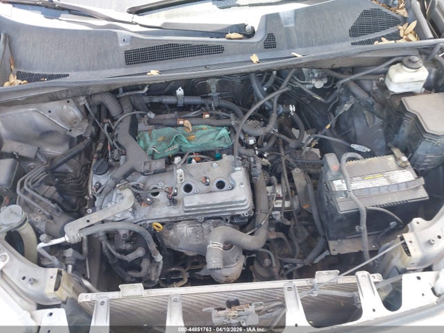 44851763 :رقم المزاد ، 5TDBK3EHXBS072424 vin ، 2011 Toyota Highlander Se V6 مزاد بيع