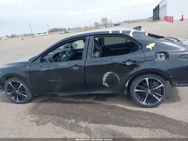 44851793 :رقم المزاد ، 4T1KZ1AK3LU044149 vin ، 2020 Toyota Camry Xse V6 مزاد بيع