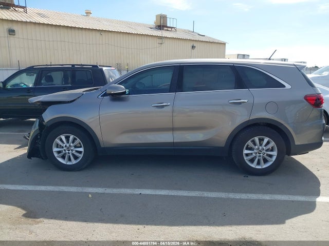 2019 Kia Sorento 3.3l Lx მანქანა იყიდება აუქციონზე, vin: 5XYPG4A56KG489593, აუქციონის ნომერი: 44851794