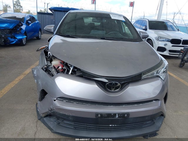 Toyota C-HR XLE 2019 JTNKHMBX4K1055918 Image 13