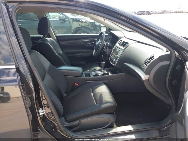 Продажа на аукционе авто 2017 Nissan Altima 2.5 Sr, vin: 1N4AL3AP6HC236662, номер лота: 44851840