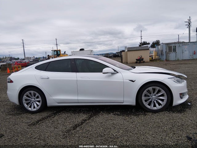 44851860 :رقم المزاد ، 5YJSA1E21HF198428 vin ، 2017 Tesla Model S 100d/60d/75d/90d/p100d مزاد بيع
