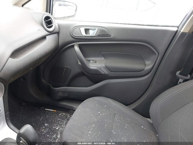 Ford FIESTA SE 2016 3FADP4BJ1GM103547 Image 5