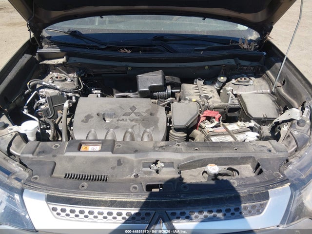 2019 MITSUBISHI OUTLANDER JA4AZ3A35KZ020905 Photo 9