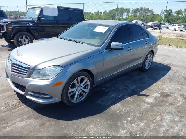 2013 MERCEDES-BENZ C 250 WDDGF4HB1DR294705 Photo 1