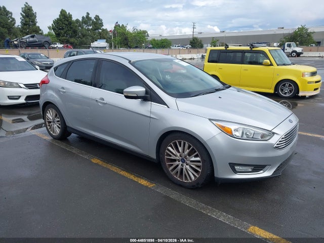 2015 FORD FOCUS 1FADP3N26FL355096