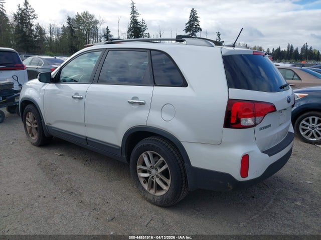 2015 KIA SORENTO 5XYKTDA74FG620534 Photo 2