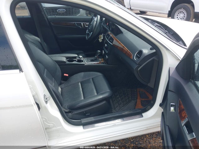 Продаж на аукціоні авто 2013 Mercedes-benz C 300 Sport 4matic, vin: WDDGF8AB4DG054173, номер лоту: 44851929