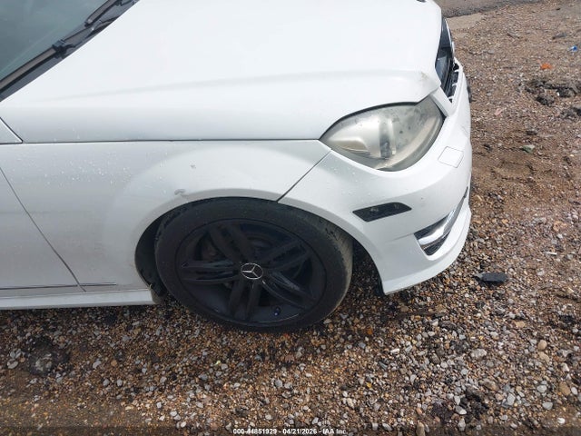 Продаж на аукціоні авто 2013 Mercedes-benz C 300 Sport 4matic, vin: WDDGF8AB4DG054173, номер лоту: 44851929