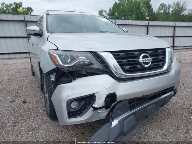 Продажа на аукционе авто 2017 Nissan Pathfinder Sl, vin: 5N1DR2MN3HC637611, номер лота: 44851943