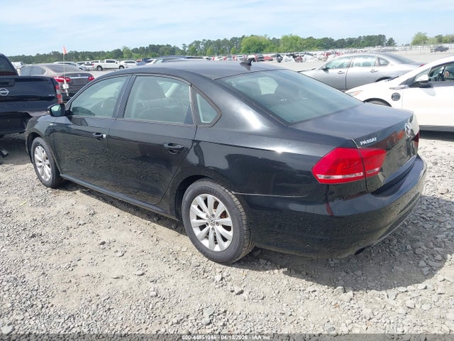 2015 Volkswagen Passat 1.8t Wolfsburg Edition მანქანა იყიდება აუქციონზე, vin: 1VWAT7A34FC021063, აუქციონის ნომერი: 44851946