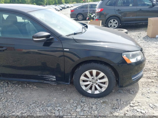 2015 Volkswagen Passat 1.8t Wolfsburg Edition მანქანა იყიდება აუქციონზე, vin: 1VWAT7A34FC021063, აუქციონის ნომერი: 44851946