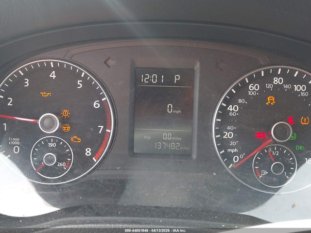 2015 Volkswagen Passat 1.8t Wolfsburg Edition მანქანა იყიდება აუქციონზე, vin: 1VWAT7A34FC021063, აუქციონის ნომერი: 44851946