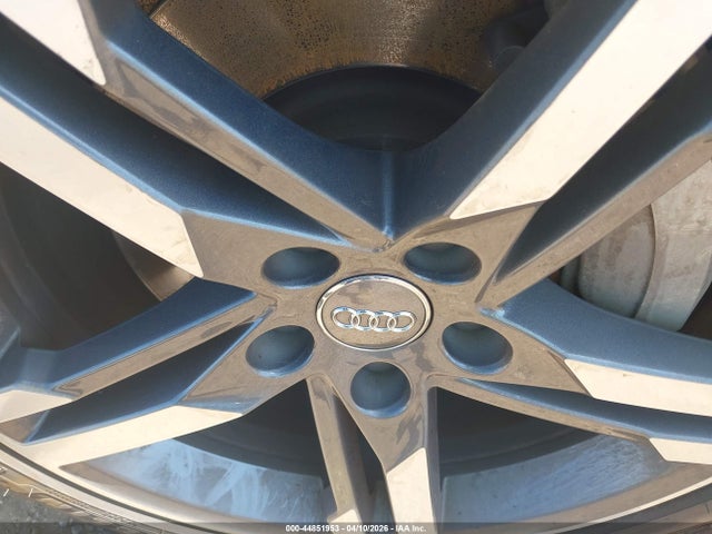 2017 Audi A4 2.0t Premium მანქანა იყიდება აუქციონზე, vin: WAUENAF46HN014102, აუქციონის ნომერი: 44851953