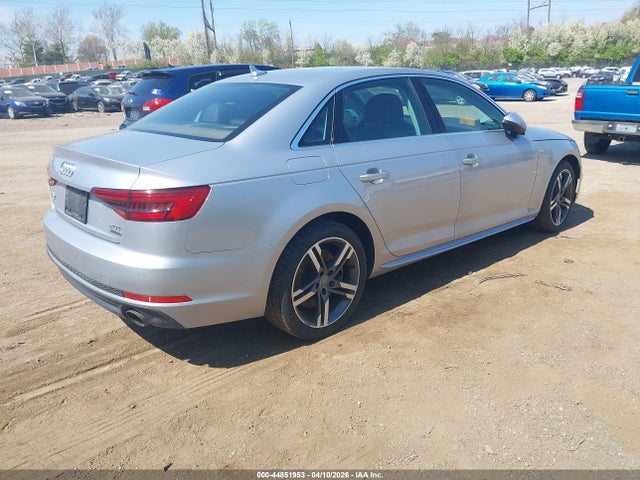 2017 AUDI A4 WAUENAF46HN014102 Photo 3