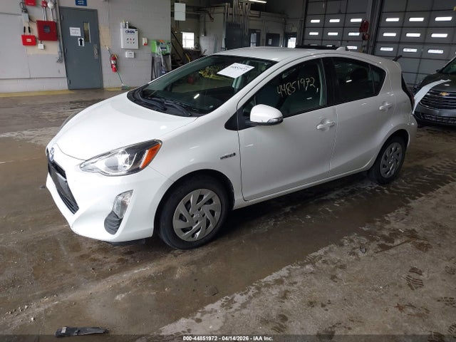 JTDKDTB36G1127961 Toyota Prius C Two