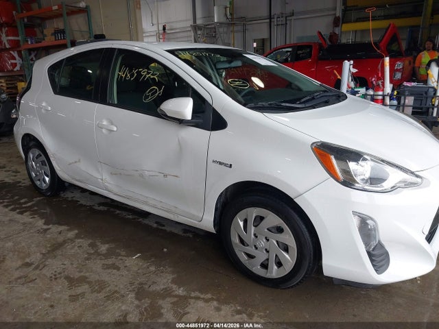 JTDKDTB36G1127961 Toyota Prius C Two