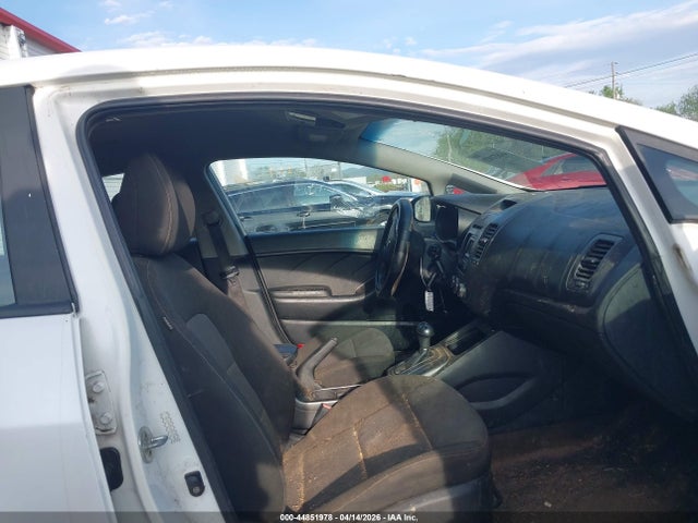 44851978 :رقم المزاد ، KNAFK5A87G5618741 vin ، 2016 Kia Forte Lx مزاد بيع